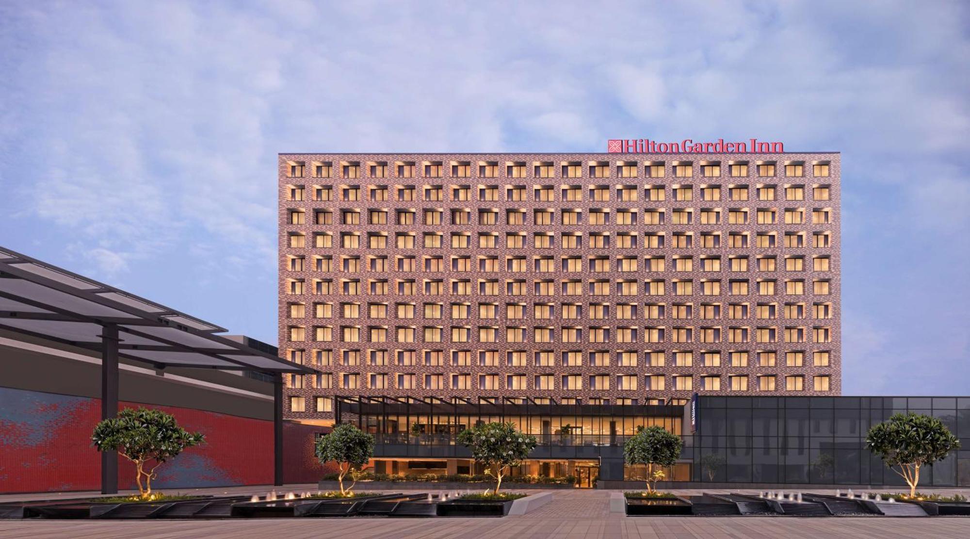 Hilton Garden Inn Bengaluru Embassy Manyata Business Park Eksteriør billede